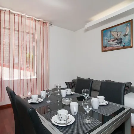 Apartment Center *