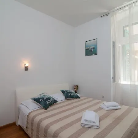Apartment Center *